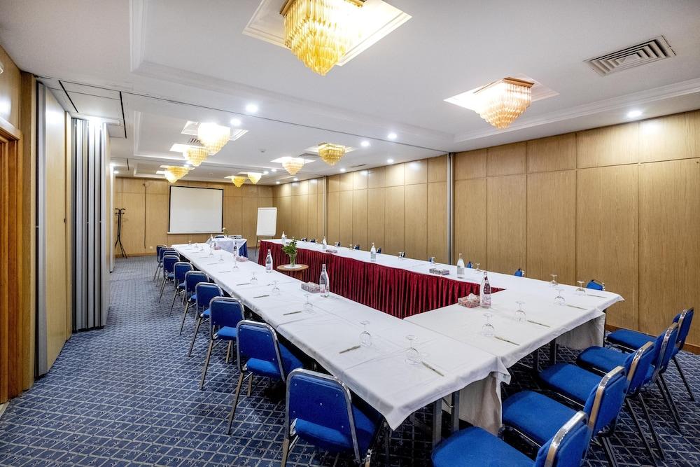 תוניס Hotel Ibn Khaldoun מראה חיצוני תמונה