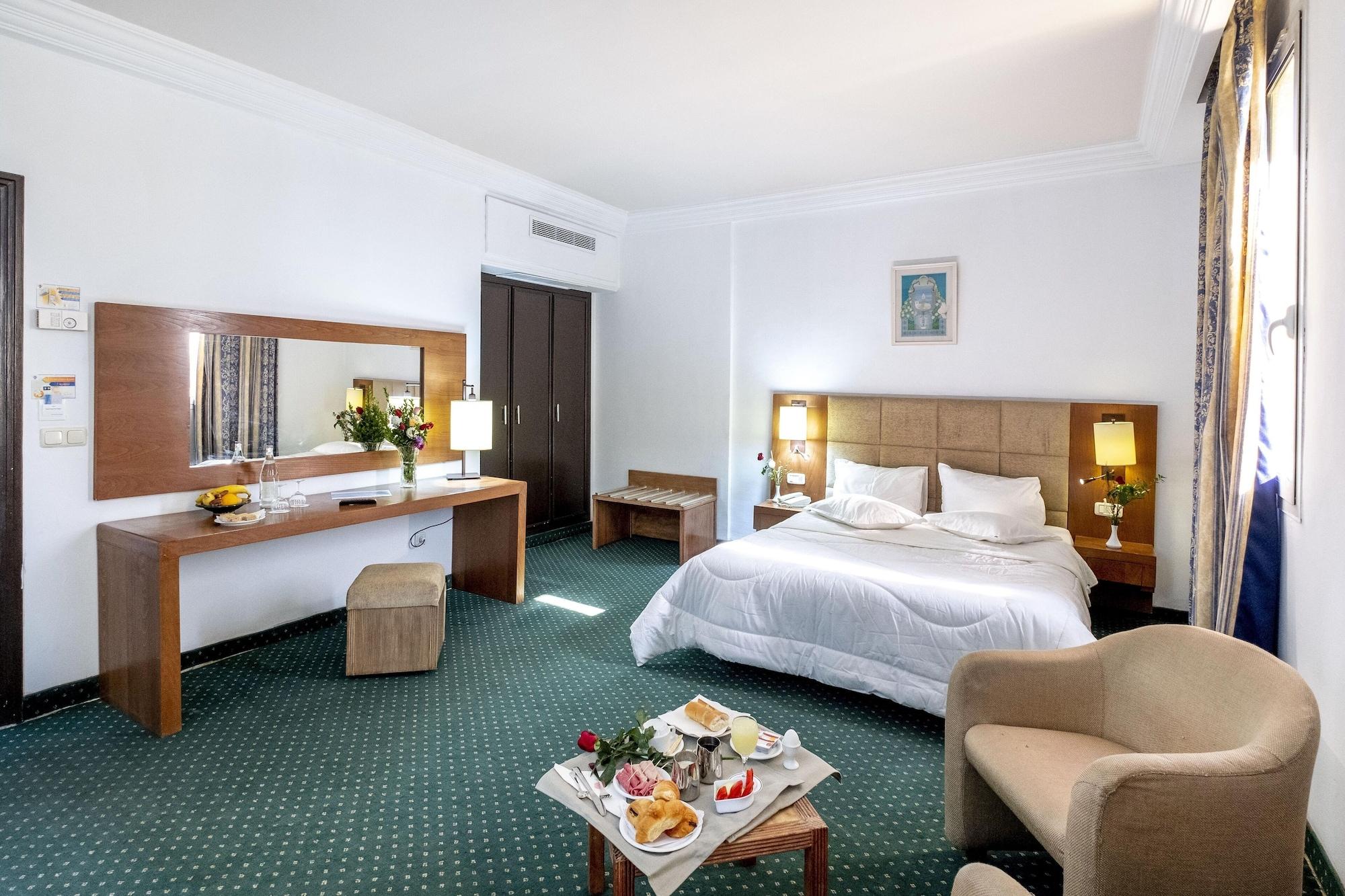 תוניס Hotel Ibn Khaldoun מראה חיצוני תמונה