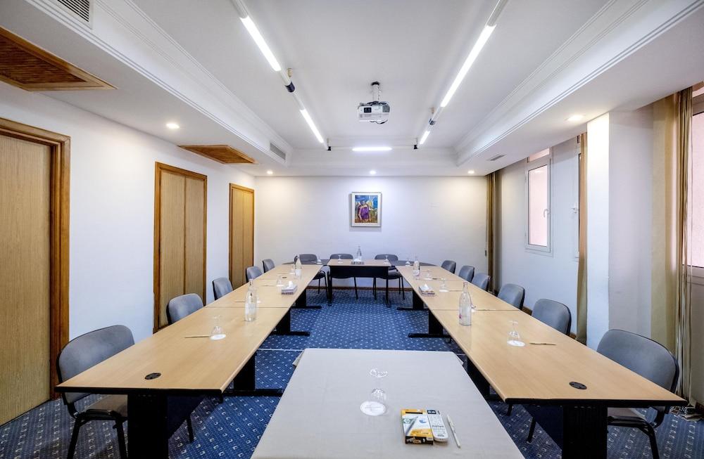 תוניס Hotel Ibn Khaldoun מראה חיצוני תמונה