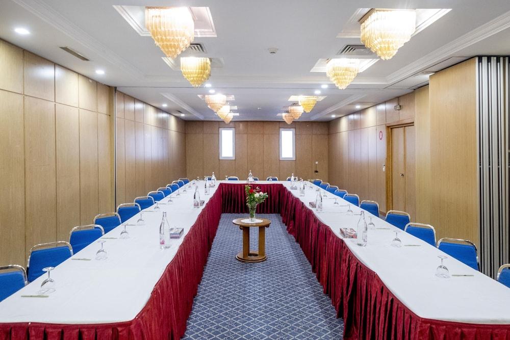תוניס Hotel Ibn Khaldoun מראה חיצוני תמונה