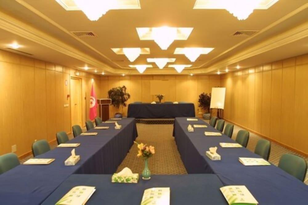 תוניס Hotel Ibn Khaldoun מראה חיצוני תמונה