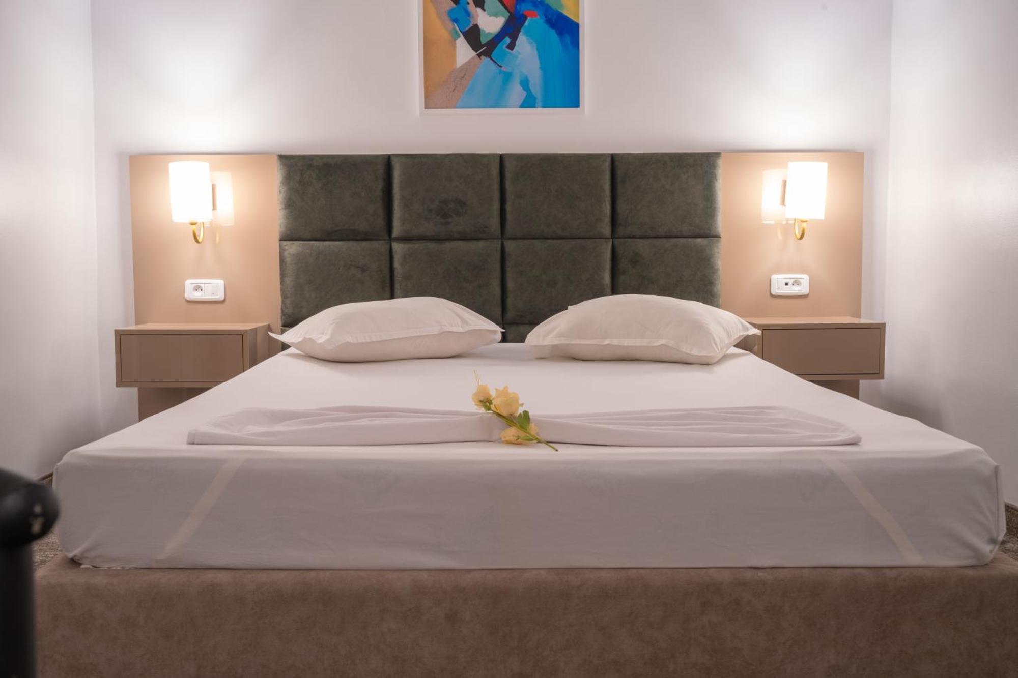 תוניס Hotel Ibn Khaldoun מראה חיצוני תמונה